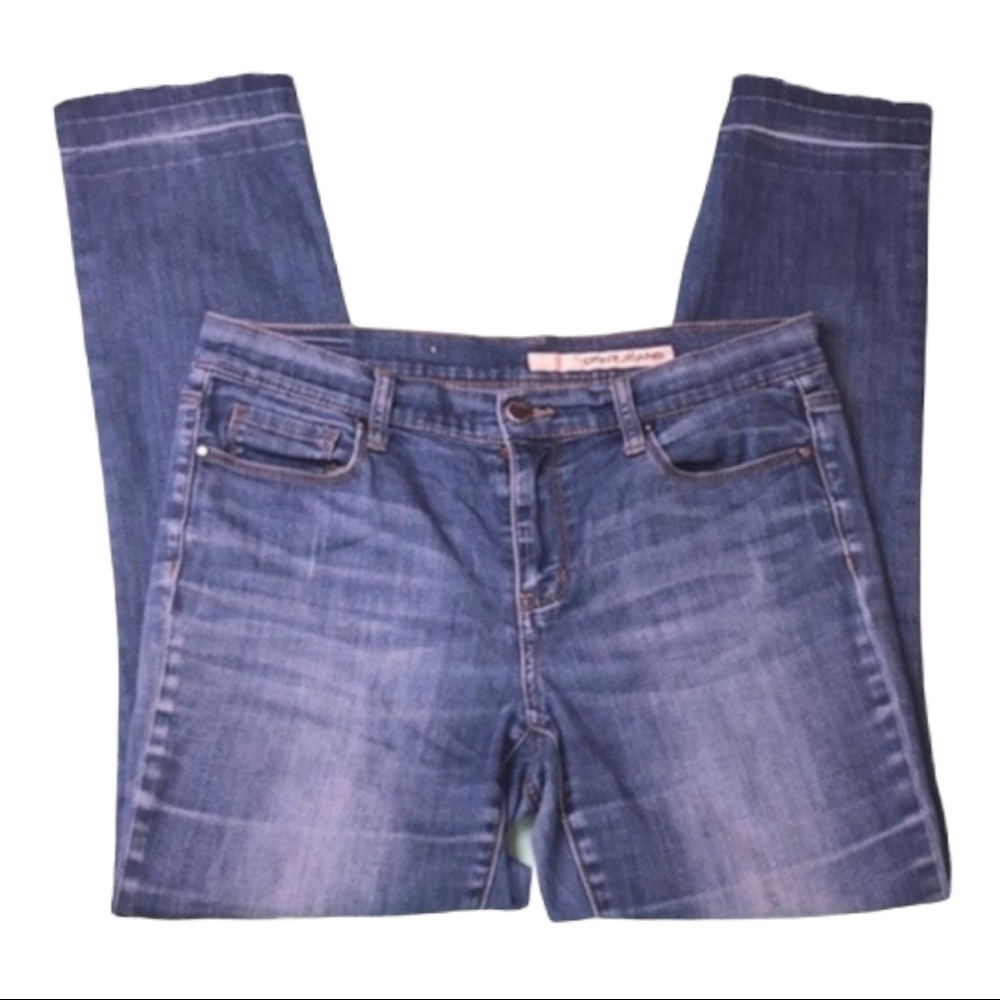 DKNY JEANS Cropped Distressed Raw Hem Jeans Size 6 x 30